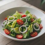 Зелёный салат с лимонной заправкой